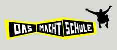 Excited person with 'Das macht Schule' banner